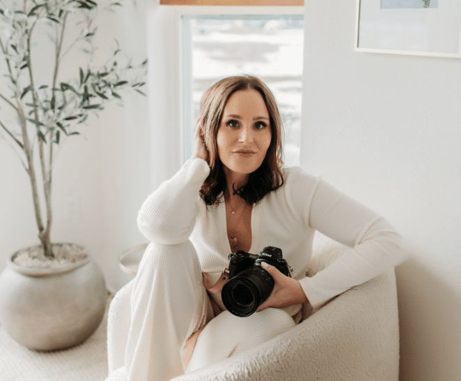 Organic Marketing Strategies For Mini Sessions: Photographer Spotlight with Katie Emanuelson